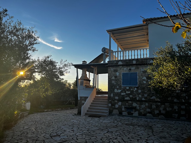 Einfamilienhaus zum verkaufen in Golden Beach von Tragana