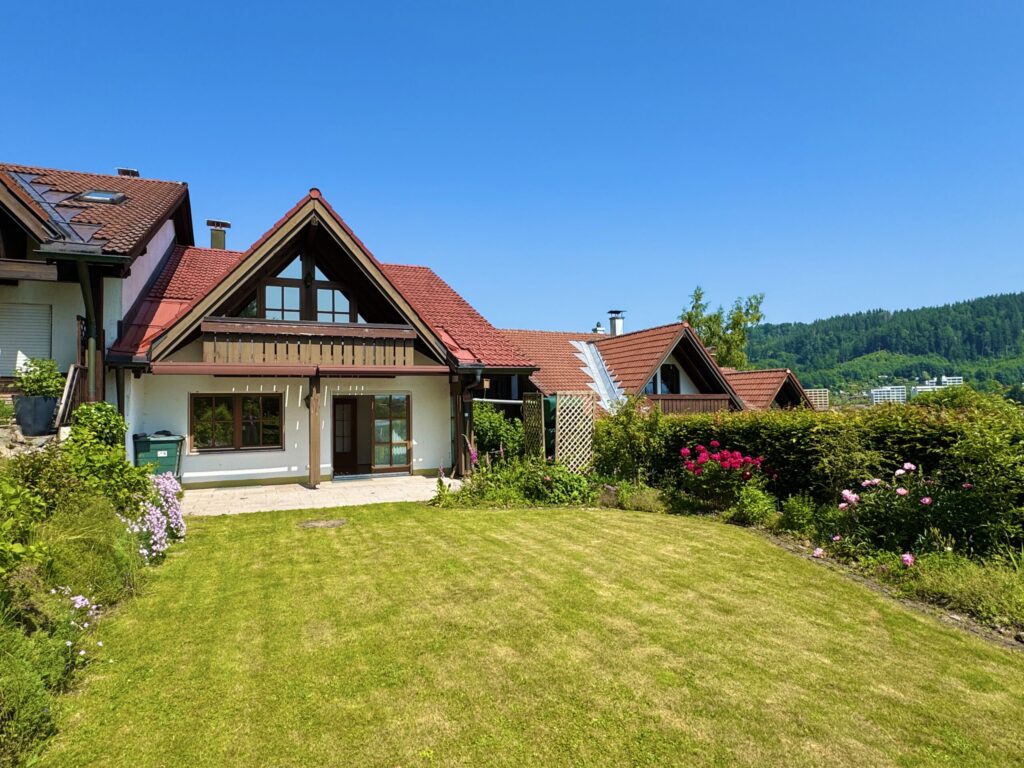 Zuhause zwischen Bergen und Seen