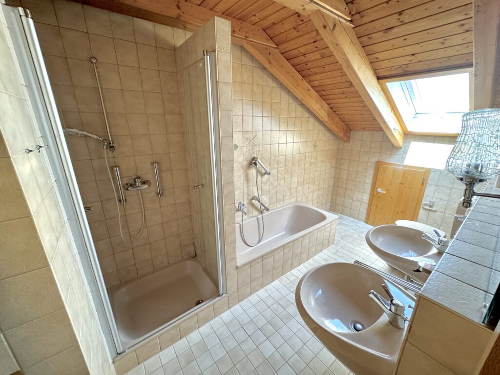 Zuhause zwischen Bergen und Seen