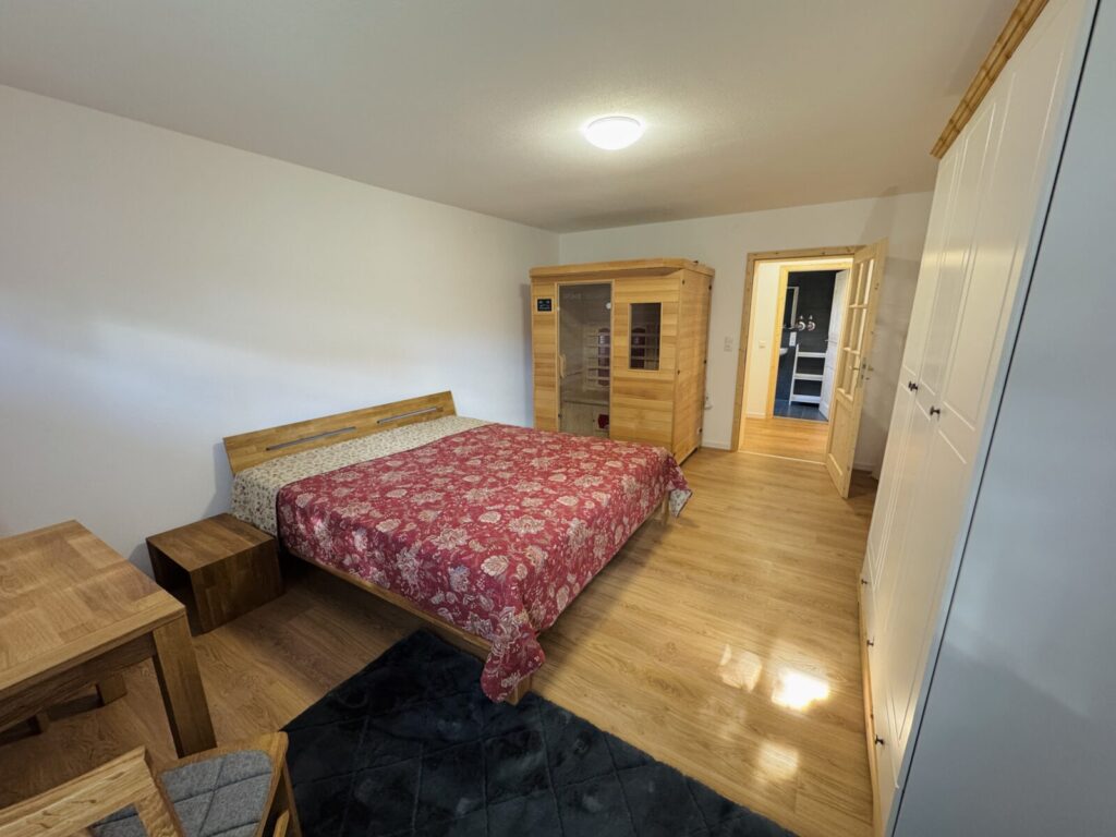 Aus der Sauna, auf die Terrasse, rein in die Sonne!