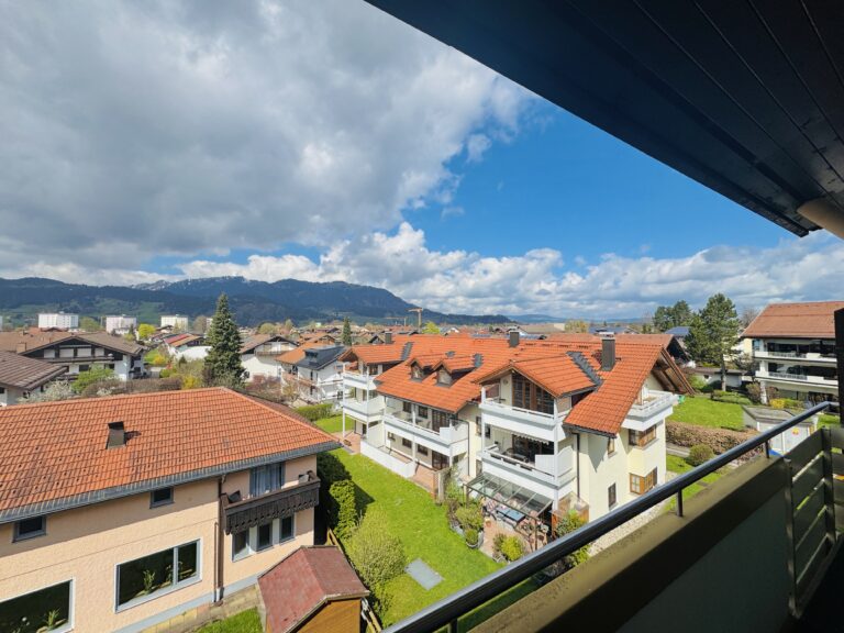 Mitten im Leben und mit Blick in die Berge