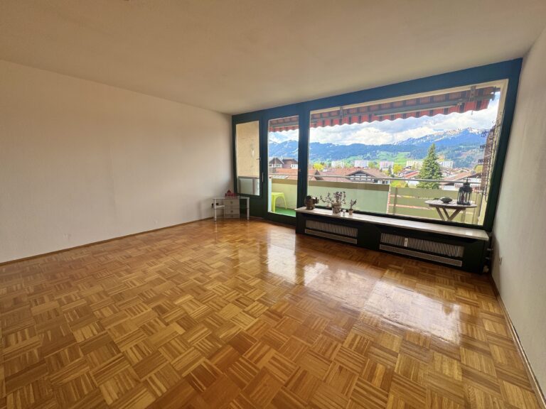 Mitten im Leben und mit Blick in die Berge