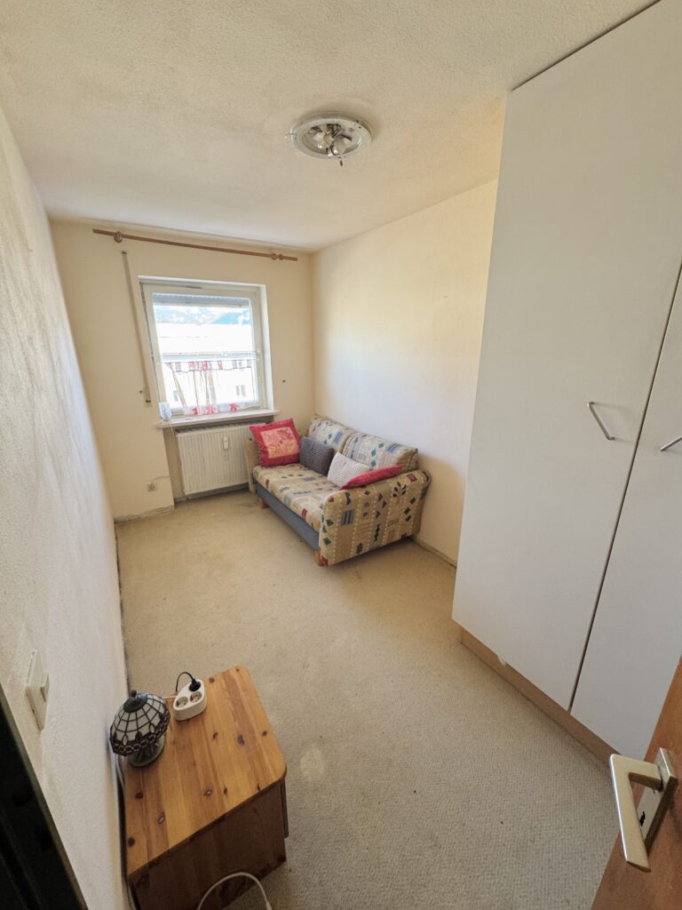 Stadtleben und Alpenpanorama perfekt kombiniert!