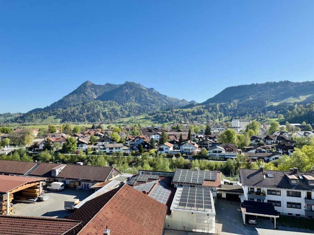 Hoch oben, mit Blick auf Grünten & Oberstdorfer Berge